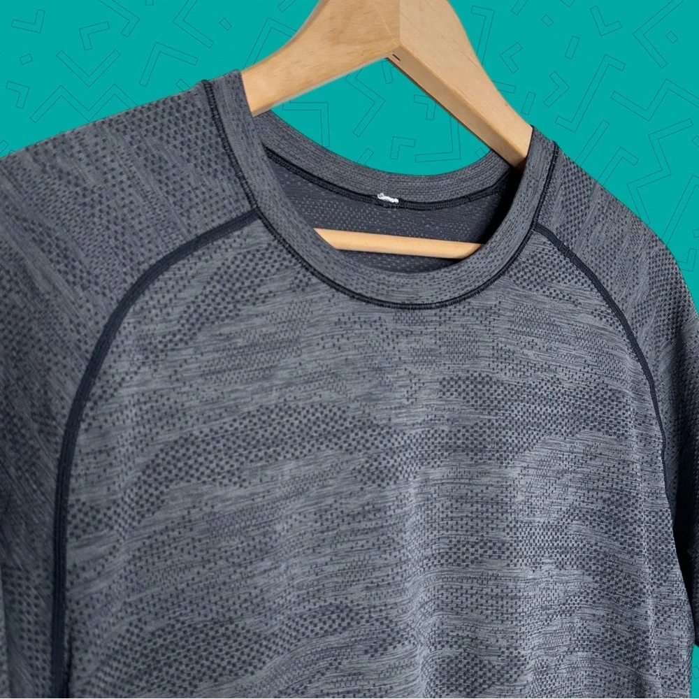 Lululemon Metal Vent Tech T shirt - Picture 1 of 7